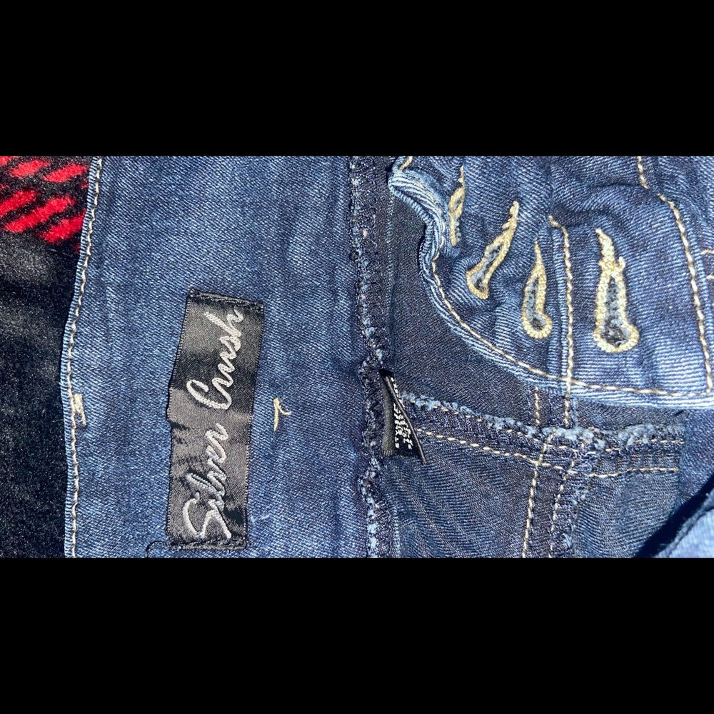 Jeans - Picture 2 of 3
